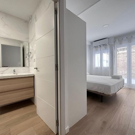 Artes Y Oficios Apartaments Ab Valencia Exterior foto